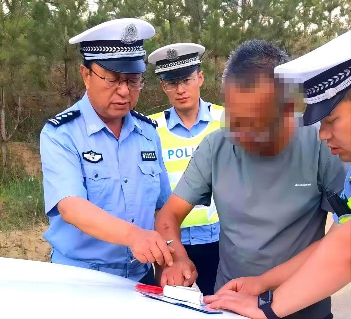 1689905471468831.jpg 8.jpg