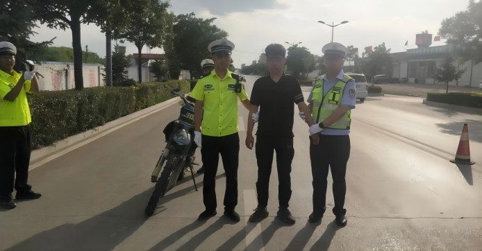 1686873190140713.jpg 4.jpg