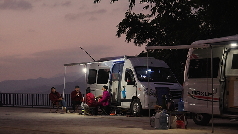 【3】曼海村房车营地。陶思源-摄