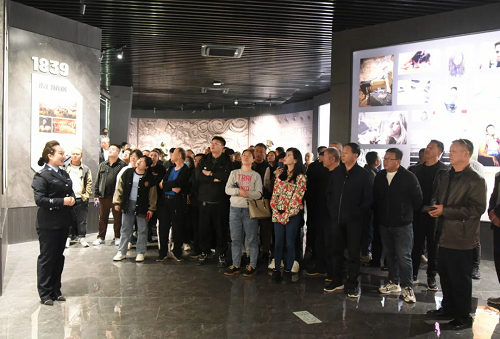 1713426750730894.png 1.png