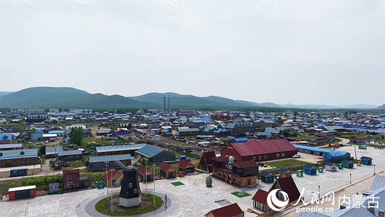 航拍恩和俄罗斯族民族乡。人民网记者 齐浩男摄
