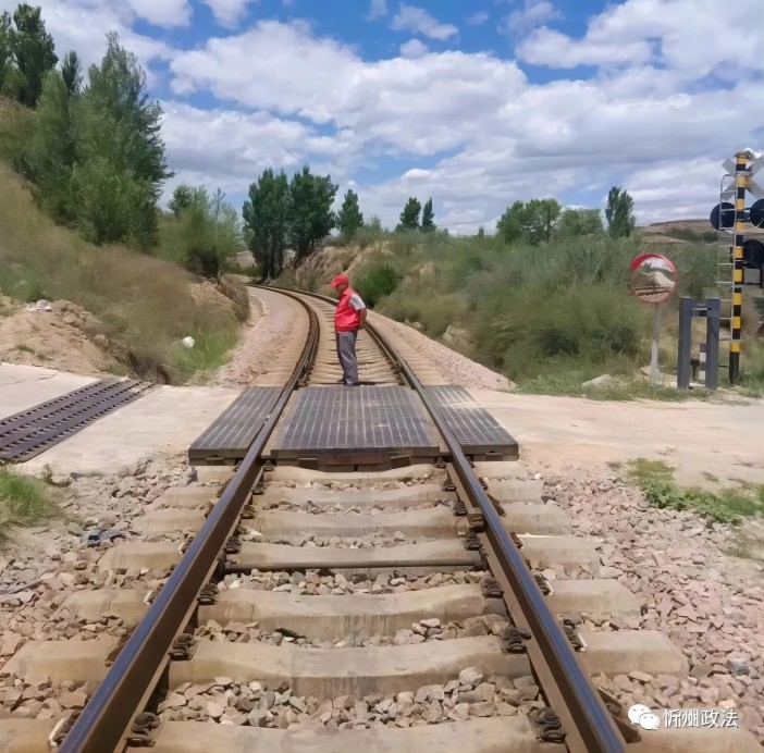 1690422969515391.jpg 5.jpg